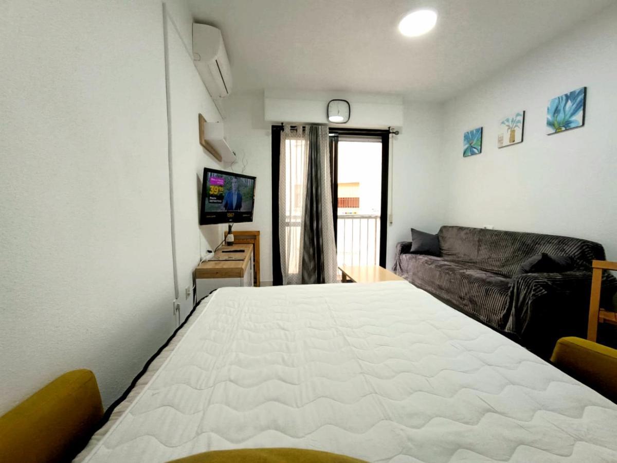 Estudio Gato Del Mar Торевиеха Екстериор снимка